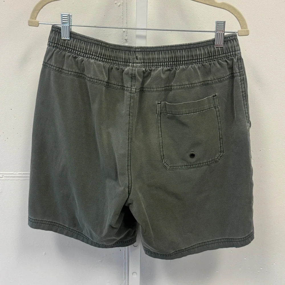 Bearbottom Clothing Mens 7 Inch Inseam Shorts Green Gray Medium Stretch 570